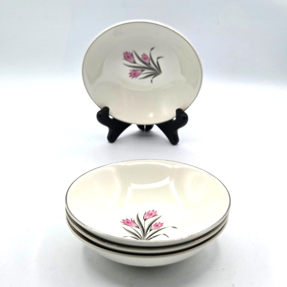 Vintage 1950's Grantcrest Fine China USA "Pink Crocus" Set/4 Soup Cereal Bowls